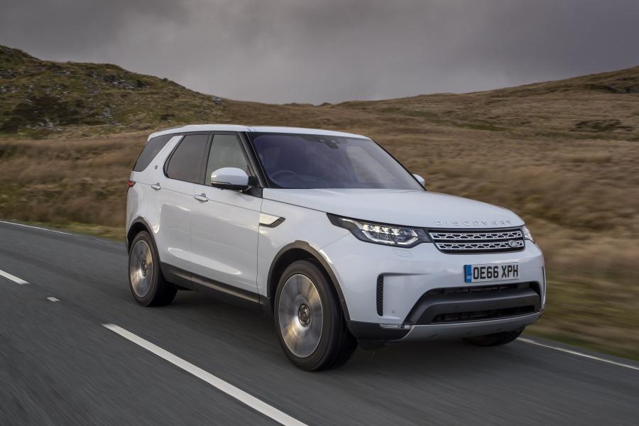  Land Rover Discovery HSE Td6 2017 года  (UK) (фото 15 из 40)